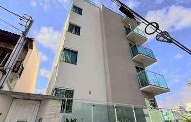 Imagem: O apartamento possui 3 Dormitórios, 1 Banheiro, 3 Vagas na