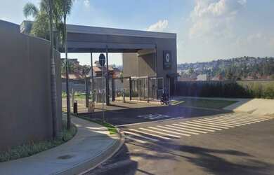 Imagem: O terreno possui 600m² de Área e está localizado em Jardim