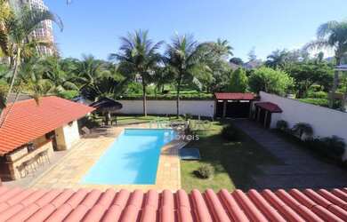 Imagem: A casa em condomínio possui 4 Dormitórios, 5 Banheiros, 5