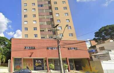 Imagem: O apartamento possui 3 Dormitórios, 1 Banheiro, 1 Vaga na garagem