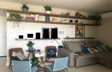 Imagem: O apartamento possui 3 Dormitórios, 2 Banheiros, 2 Vagas na