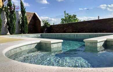 Imagem: A casa em condomínio à venda possui 5 Dormitórios, 5 Banheiros