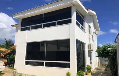 Imagem: A casa possui 5 Dormitórios, 5 Banheiros, 1 Vaga na garagem