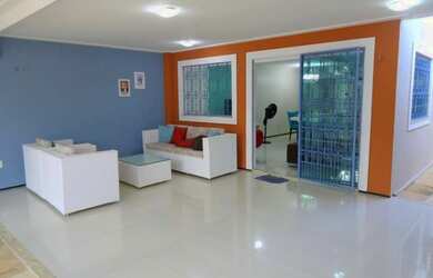 Imagem: A casa à venda possui 3 Dormitórios, 3 Banheiros, 3 Vagas