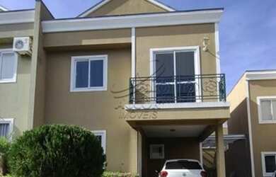 Imagem: A casa em condomínio possui 3 Dormitórios, 2 Banheiros, 2