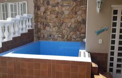 Imagem: A casa possui 2 Dormitórios, 2 Banheiros, 91m² de Área e