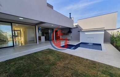 Imagem: A casa em condomínio possui 3 Dormitórios, 4 Banheiros, 4