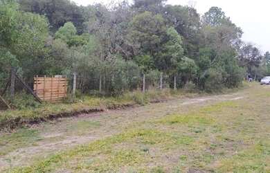 Imagem: O terreno possui 1080m² de Área e está localizado em Borda