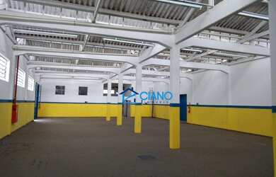 Imagem: O depósito possui 1.100m² de Área e está localizado em