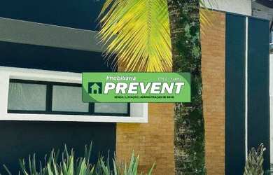 Imagem: A casa possui 2 Dormitórios, 1 Banheiro, 4 Vagas na garagem