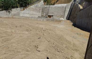 Imagem: O terreno possui 2048m² de Área e está localizado em Vila