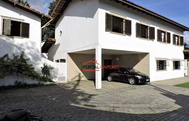 Imagem: A casa em condomínio possui 4 Dormitórios, 5 Banheiros, 5