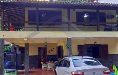 Imagem: A casa em condomínio possui 4 Dormitórios, 4 Banheiros, 5