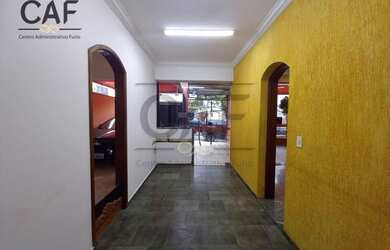 Imagem: A casa possui 3 Dormitórios, 3 Banheiros, 1 Vaga na garagem