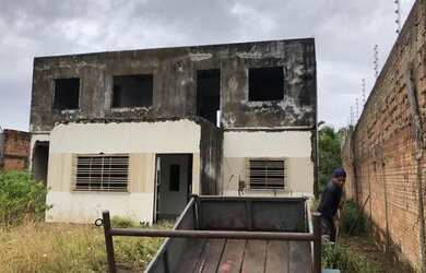 Imagem: O terreno possui 600m² de Área e está localizado em Paraviana