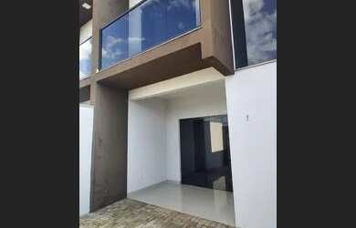 Imagem: A casa possui 2 Dormitórios, 2 Banheiros, 1 Vaga na garagem