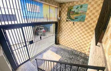 Imagem: A casa possui 2 Dormitórios, 2 Banheiros, 1 Vaga na garagem