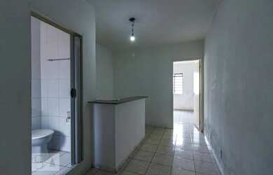 Imagem: O apartamento possui 1 Dormitório, 1 Banheiro, 30m² de Área