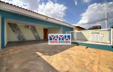 Imagem 1: Casa com 4 dormitórios à venda, 245 m² por R$ 750 Mil