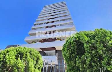 Imagem: O apartamento possui 3 Dormitórios, 3 Banheiros, 2 Vagas na