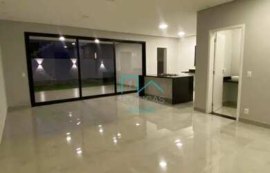 Imagem: A casa em condomínio possui 3 Dormitórios, 5 Banheiros, 4