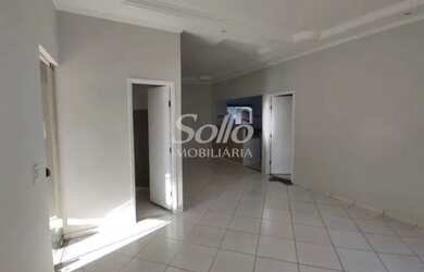 Imagem 9: Aluguel Casa TUBALINA. Piscina, Churrasqueira, Guarda roupae230m² de...