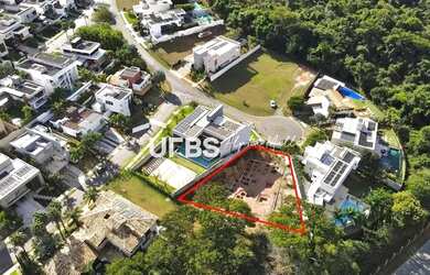 Imagem: O terreno possui 1.440m² de Área e está localizado em Alphaville