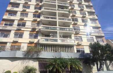 Imagem: O apartamento possui 3 Dormitórios, 1 Banheiro, 2 Vagas na