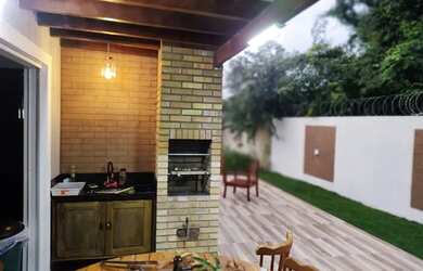 Imagem: A casa em condomínio possui 3 Dormitórios, 4 Banheiros, 2