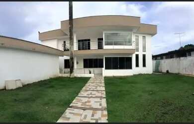 Imagem: A casa em condomínio possui 5 Dormitórios, 5 Banheiros, 5