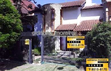 Imagem: A casa em condomínio possui 3 Dormitórios, 3 Banheiros, 2