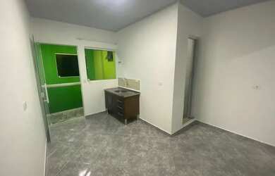 Imagem: A casa possui 1 Dormitório, 1 Banheiro, 35m² de Área e está