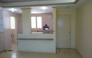 Imagem: O apartamento possui 2 Dormitórios, 1 Banheiro, 1 Vaga na garagem