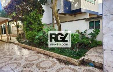 Imagem: A casa possui 4 Dormitórios, 3 Banheiros, 180m² de Área e