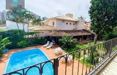 Imagem: A casa possui 5 Dormitórios, 5 Banheiros, 5 Vagas na garagem