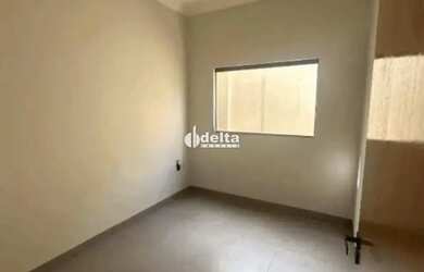 Imagem 2: Casa disponível para venda no bairro Novo Mundo em Uberlândia-MG