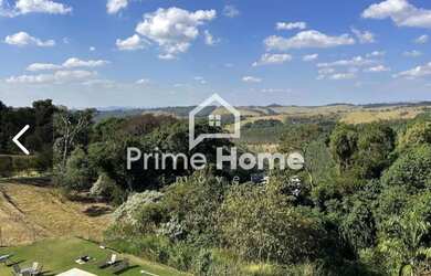 Imagem: A casa em condomínio possui 5 Dormitórios, 5 Banheiros, 2