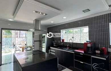 Imagem 16: Luxuosa Casa Triplex com 4 Suítes, Piscina e Área Gourmet em Condomínio...