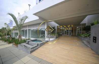 Imagem: O depósito possui 1 Vaga na garagem e 76m² de Área e está