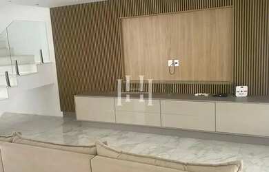 Imagem 12: Imóvel para aluguel tem 280 metros quadrados com 4 quartos