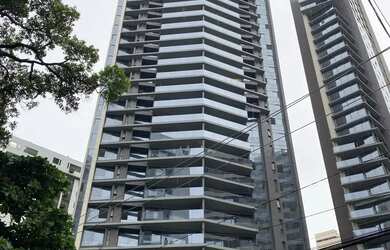 Imagem: O apartamento possui 4 Dormitórios, 4 Banheiros, 3 Vagas na