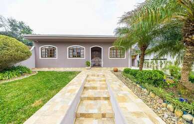 Imagem 2: Vendas Casa Curitiba PR. Churrasqueira, 215m² de Área, 5 Vagas na garageme4...