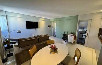 Imagem: O apartamento possui 3 Dormitórios, 2 Banheiros, 2 Vagas na