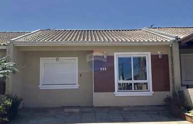 Imagem: A casa para alugar possui 3 Dormitórios, 2 Banheiros, 2 Vagas