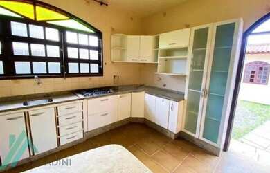 Imagem 3: Venda casa no Village em Imbituba Suíte, edícula gourmet e amplo quintal