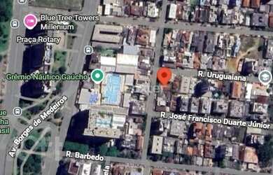 Imagem: A casa possui 4 Dormitórios, 2 Banheiros, 228m² de Área e