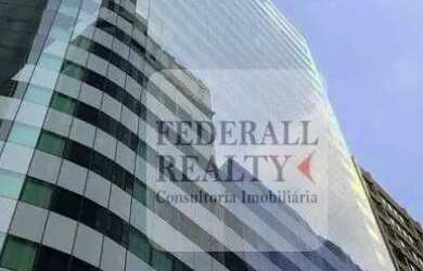 Imagem: O depósito possui 4 Vagas na garagem, 698m² de Área e está