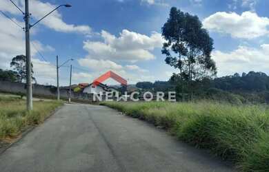 Imagem: O terreno possui 1.000m² de Área e está localizado em Vargem