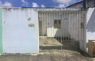 Imagem: A casa possui 2 Dormitórios, 1 Vaga na garagem e está localizado