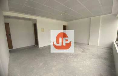 Imagem: O depósito possui 1 Vaga na garagem, 43m² de Área e está